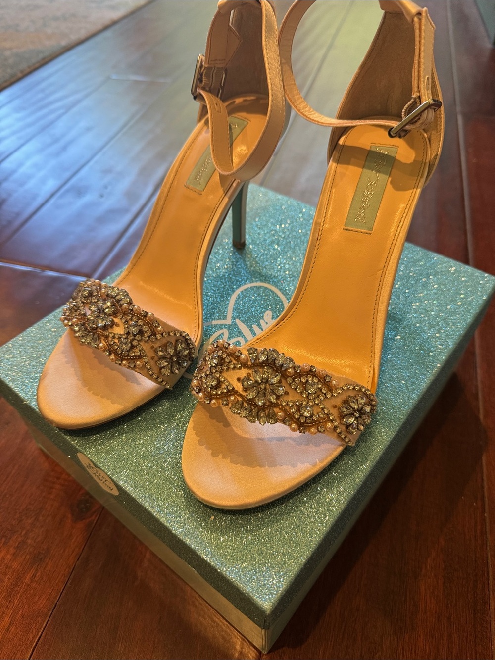 Betsey Johnson Cream Wedding Heels - size 9